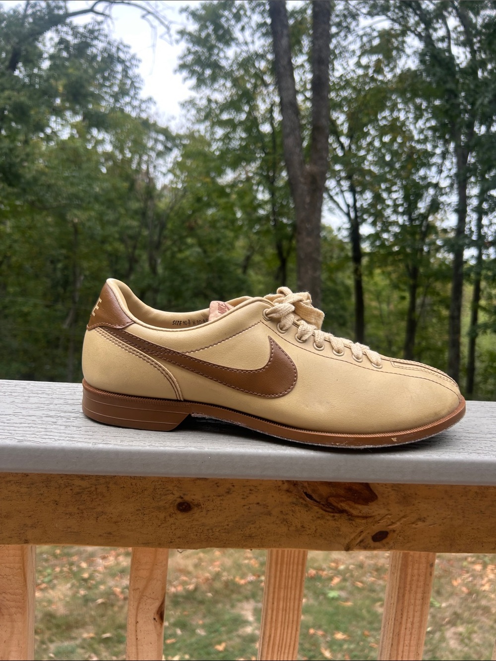 Vintage Nike Bowling Shoes Men’s 10.5 Tan Brown Retro 830406SN